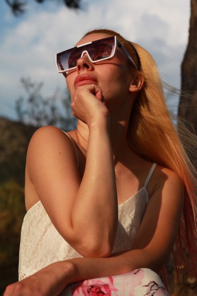 Lyah – fiatal női modell portré